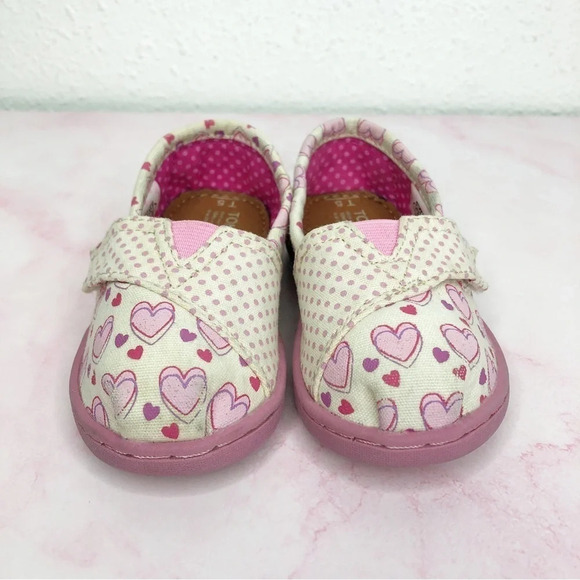 Toms shoes Valentines collection pink hearts & polka dots slip on size 5 infant - Picture 2 of 10